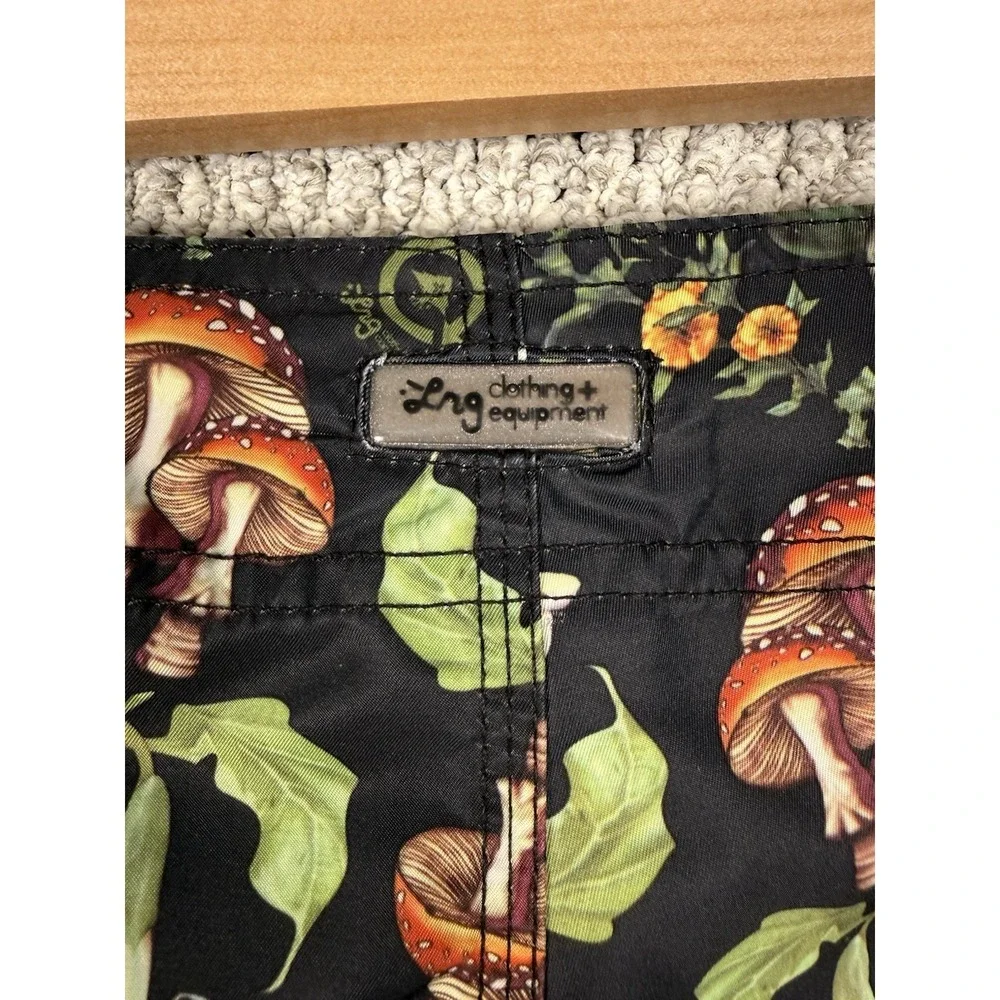 LRG Research Board Shorts 30 Mushroom Cannabis Print‎ Surf Swim Skate Y2K